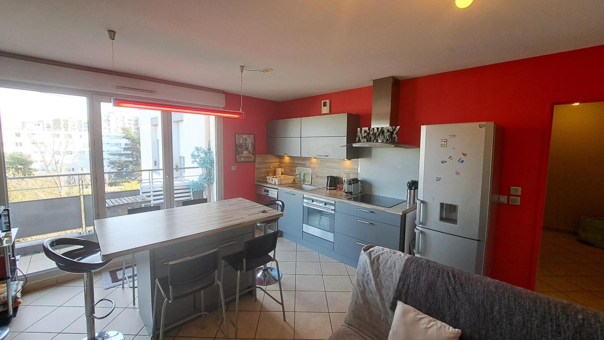 Appartement Cosy 3 Pieces Avec Garage Privatif Saint-Priest  Buitenkant foto
